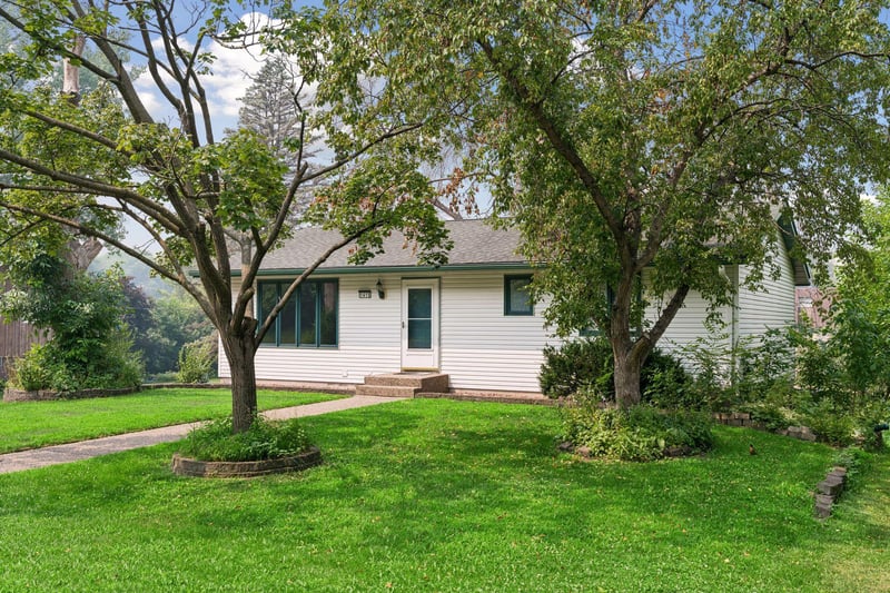 1415 11th Ave, Newport, MN 55055