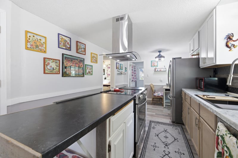 1011 E 5th St, Winona, MN 55987