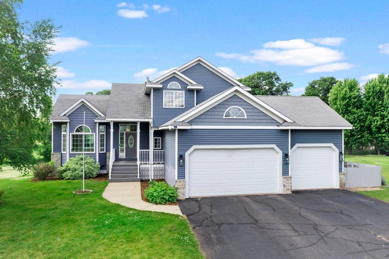 5614 407th Ct, North Branch, MN 55056