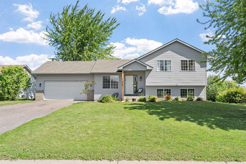 615 Buffalo Hills St, Buffalo, MN 55313