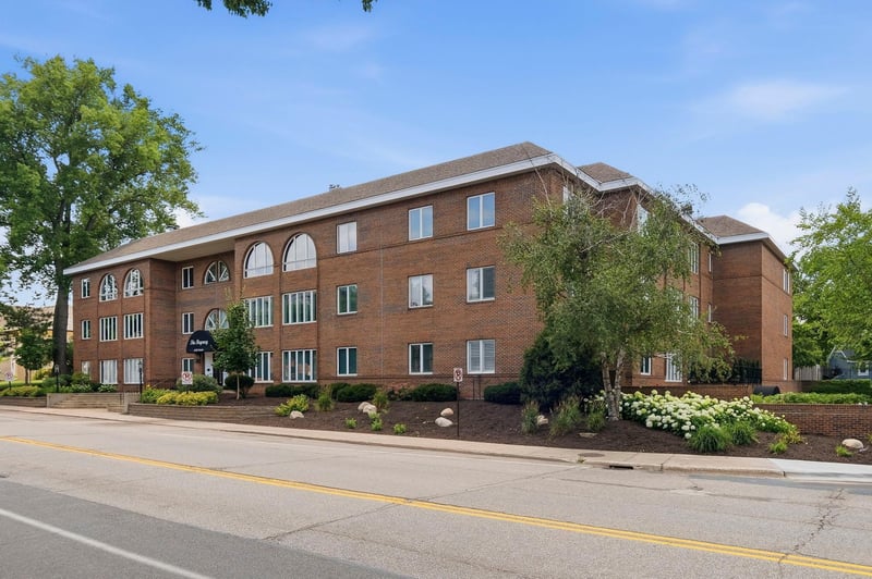 5100 France Ave S #102, Edina, MN 55410