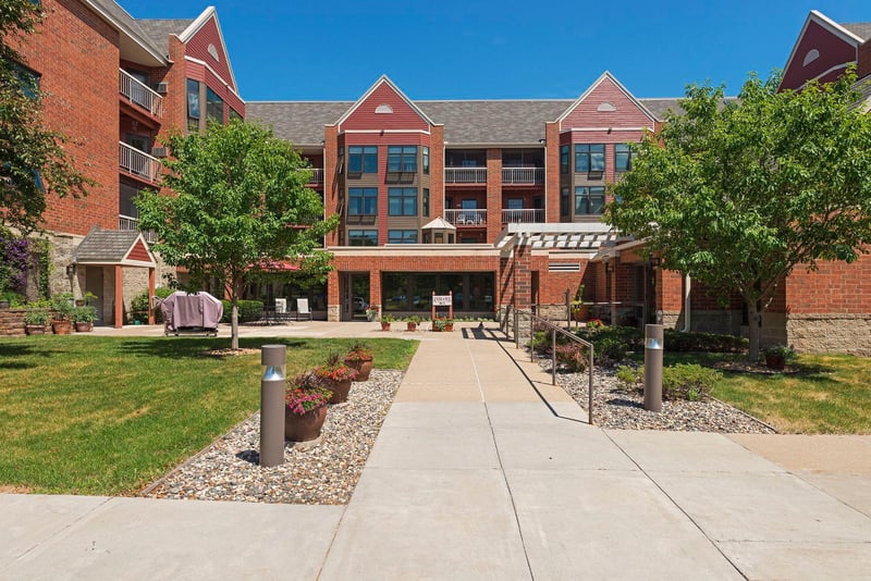 500 County Road B W #235, Roseville, MN 55113