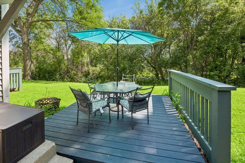 4872 Grenwich Trl N, Oakdale, MN 55128