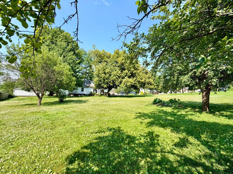 142 Red Wing Ave S, Red Wing, MN 55066
