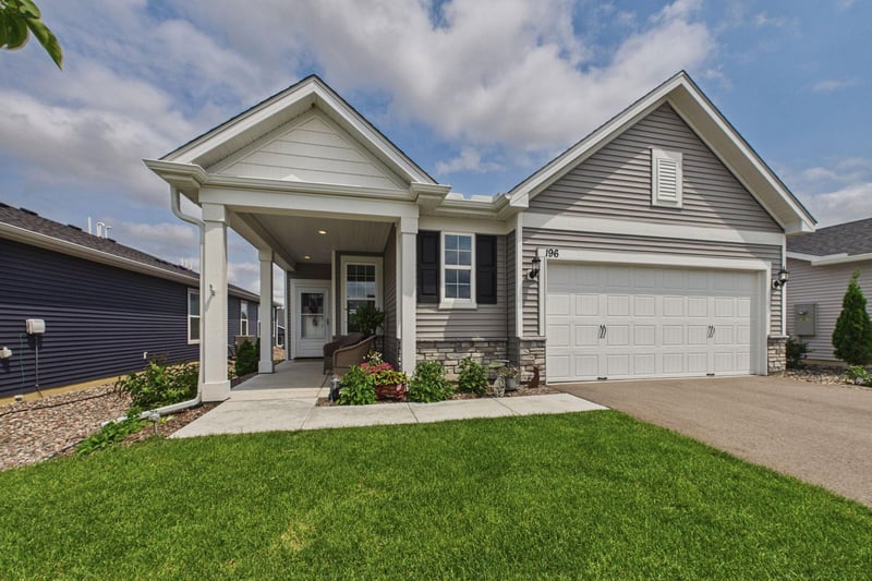 196 Liberty Heights Dr, Chaska, MN 55318