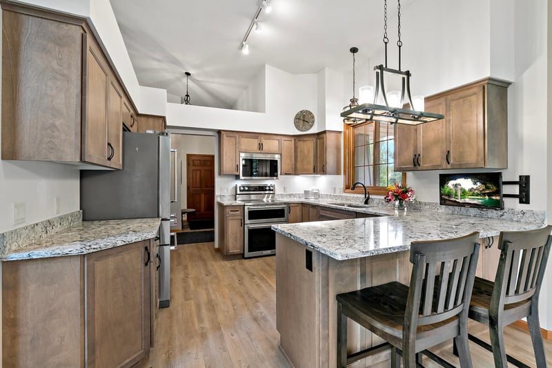 7135 167th St E, Prior Lake, MN 55372