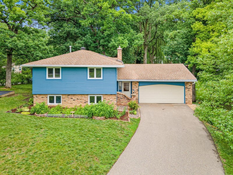 5915 Hidden Oaks Cir SE, Prior Lake, MN 55372