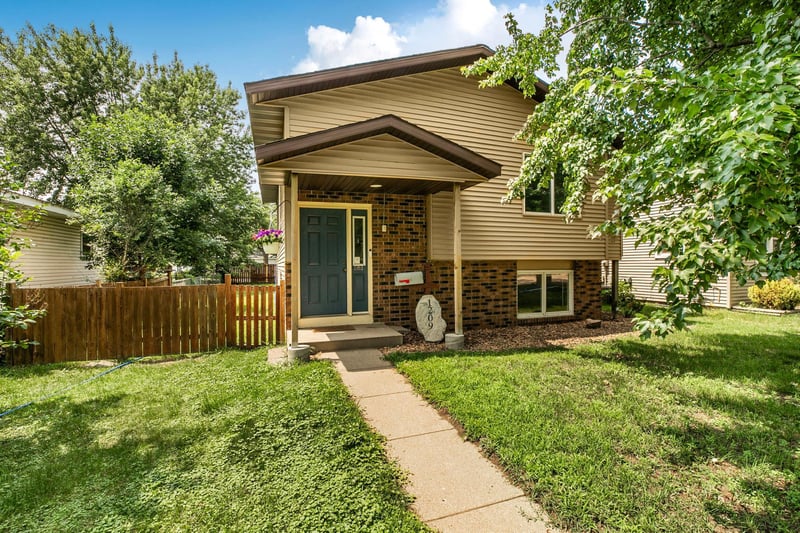 1209 2nd Ave S, Sauk Rapids, MN 56379