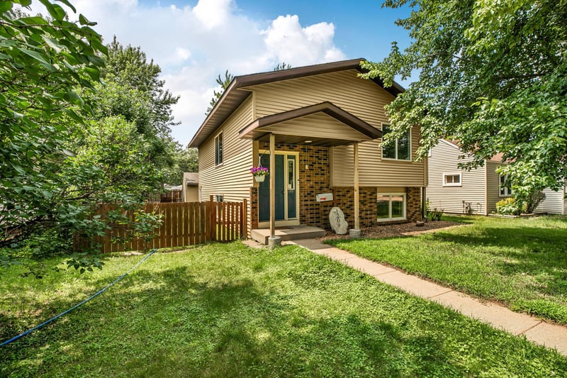 1209 2nd Ave S, Sauk Rapids, MN 56379
