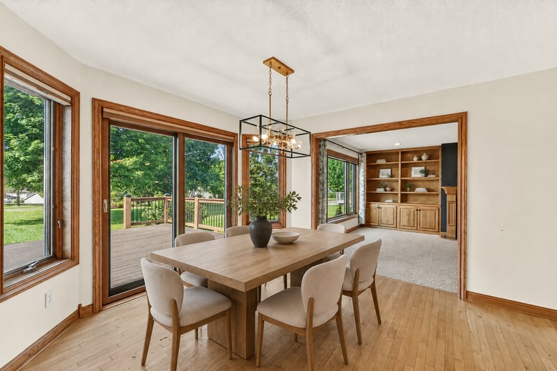 1110 Southern Hills Ln SW, Rochester, MN 55902
