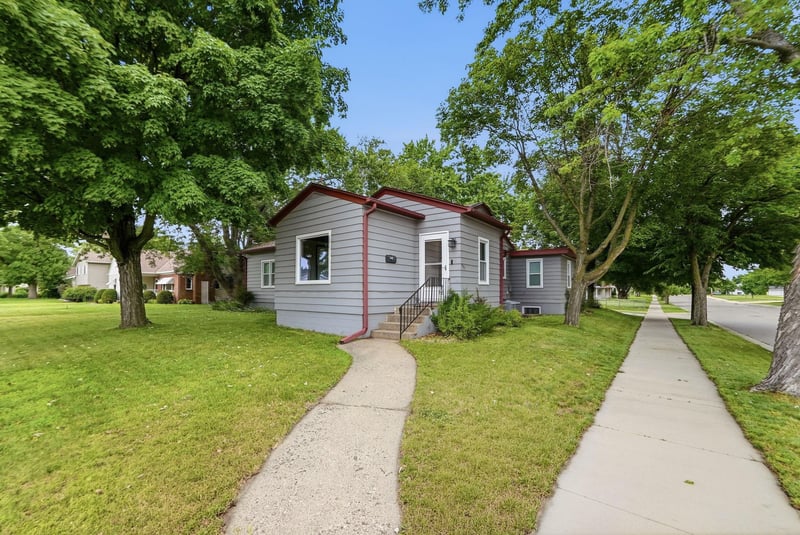 901 31st Ave N, Saint Cloud, MN 56303