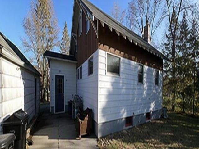 116 5th St NW, Mahnomen, MN 56557