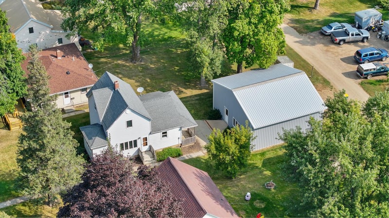 418 N Hubert St, Ivanhoe, MN 56142