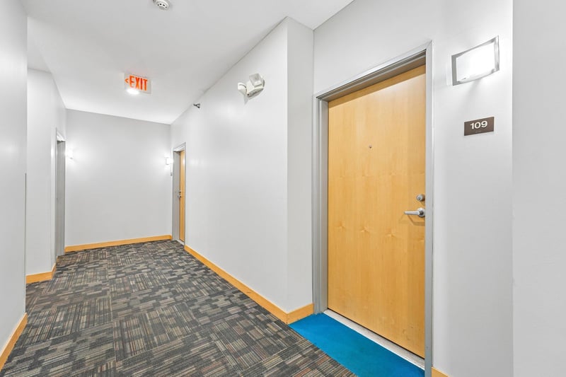 2600 University Ave SE #109, Minneapolis, MN 55414