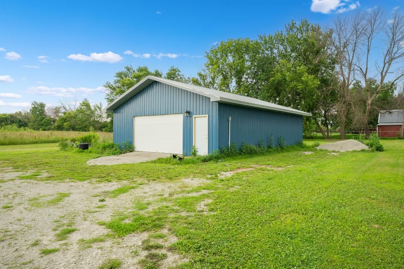 55570 State Highway 56, West Concord, MN 55985