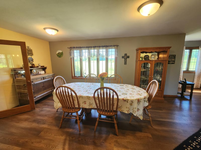 75842 115th St, Le Roy, MN 55951