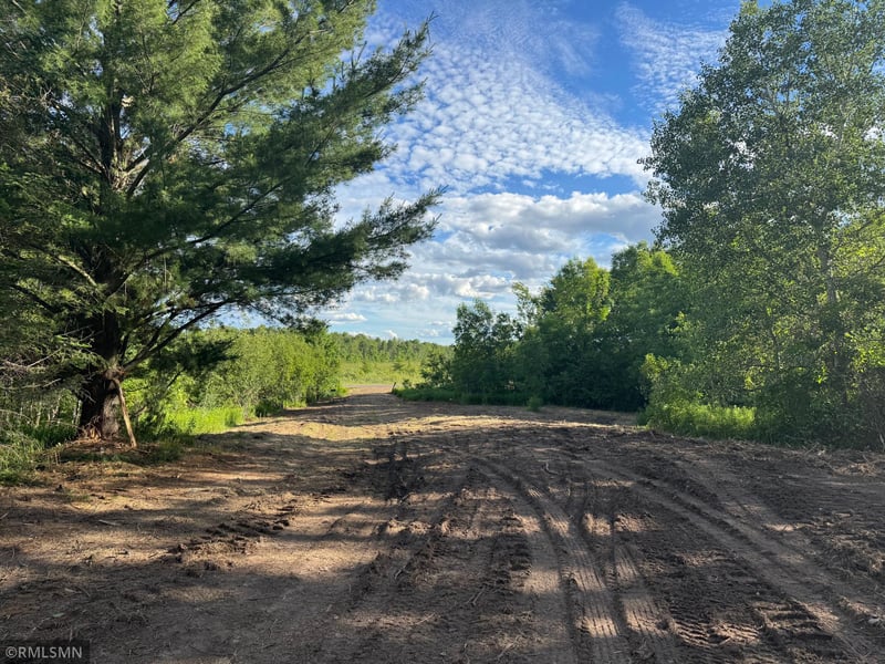 2586 210th Ave, Mora, MN 55051