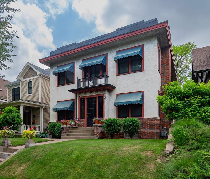 830 Lincoln Ave, Saint Paul, MN 55105