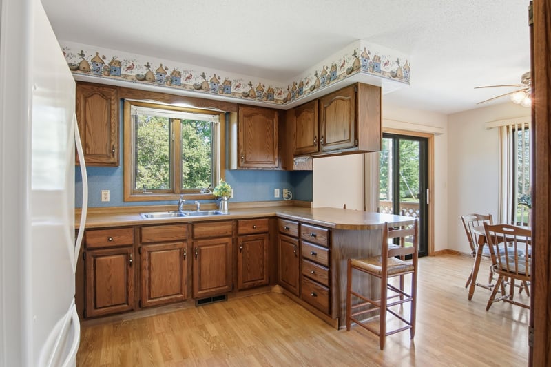 2003 4th Ave N, Menomonie, WI 54751