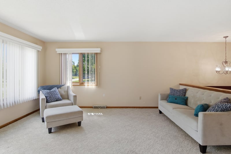 2003 4th Ave N, Menomonie, WI 54751