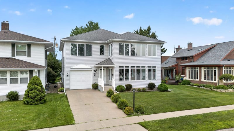 118 Lawrence Blvd E, Wabasha, MN 55981