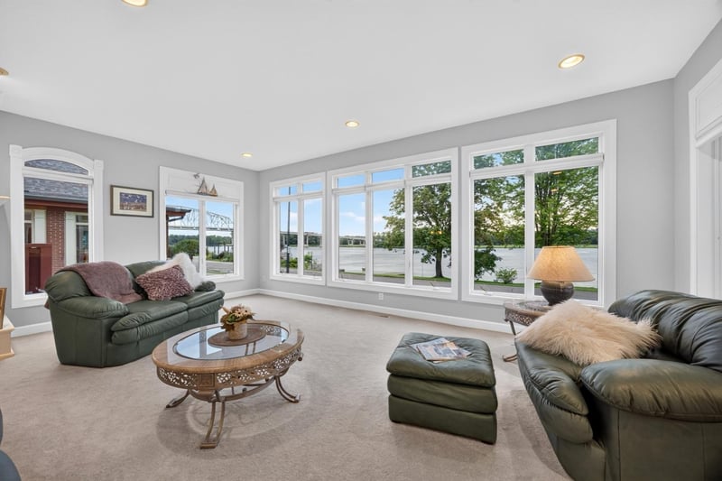 118 Lawrence Blvd E, Wabasha, MN 55981