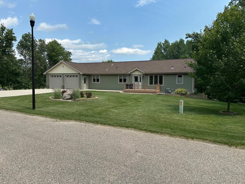 317 Oak Hills Dr, Detroit Lakes, MN 56501