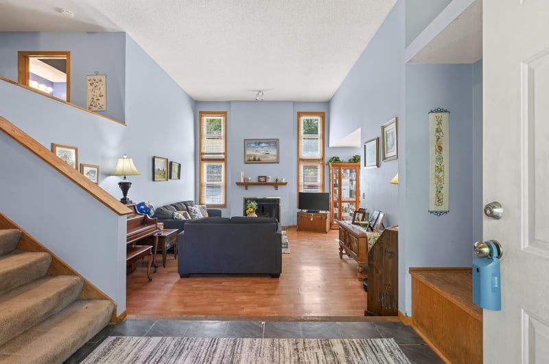 6432 Mere Dr, Eden Prairie, MN 55346
