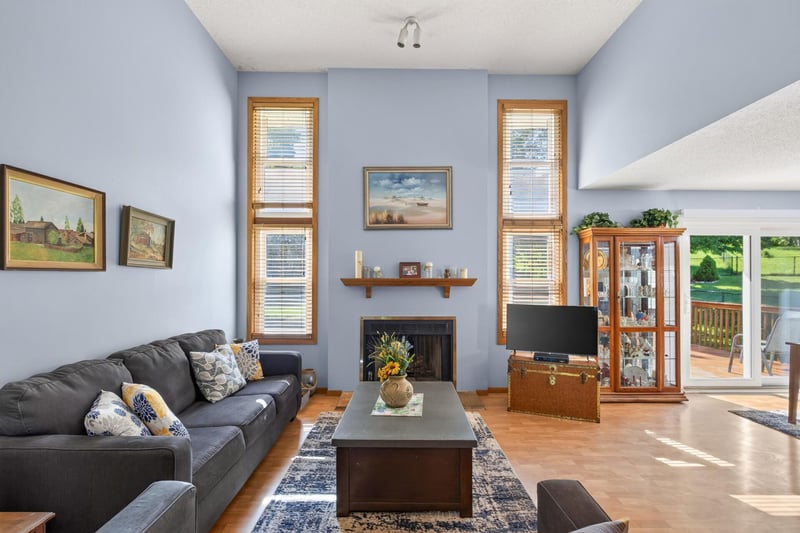 6432 Mere Dr, Eden Prairie, MN 55346