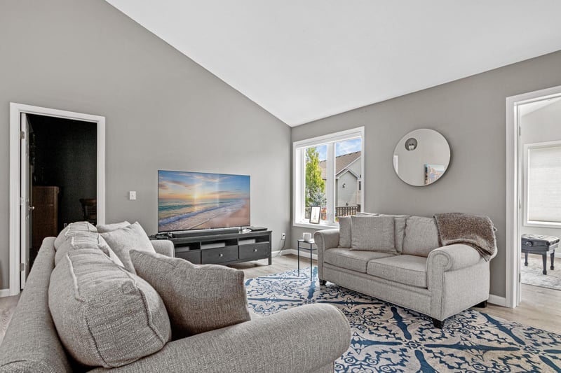 13800 Fernando Ave, Apple Valley, MN 55124
