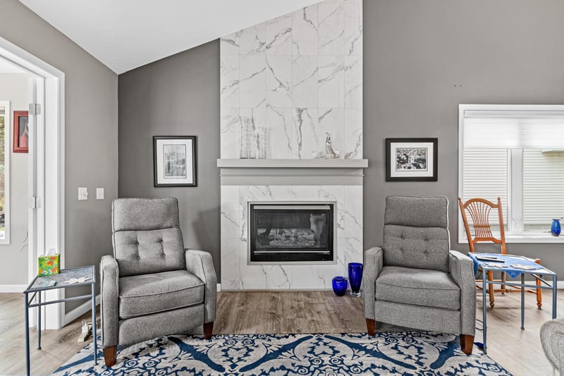13800 Fernando Ave, Apple Valley, MN 55124