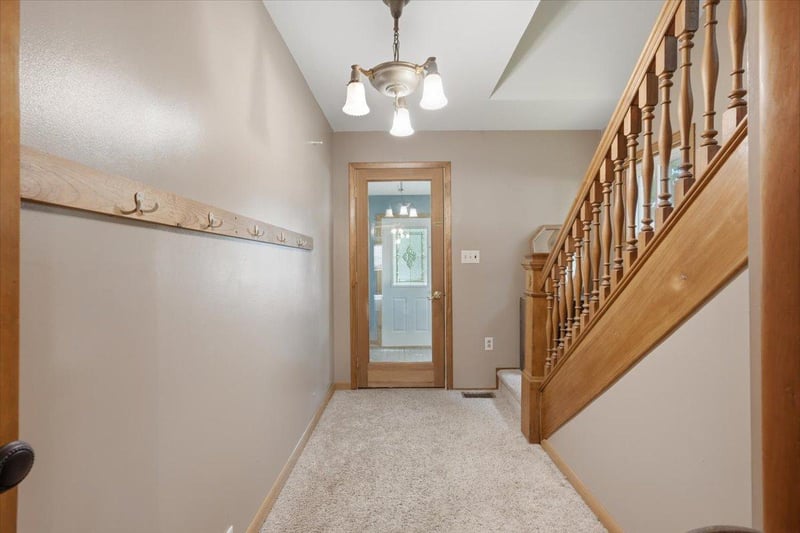 130 N Woodworth St, Elmwood, WI 54740