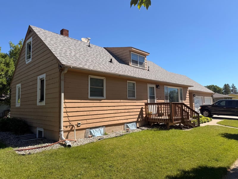 1902 8th Ave N, Moorhead, MN 56560