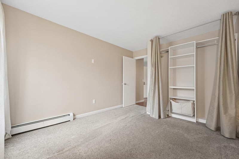 4110 Rahn Rd #115, Eagan, MN 55122