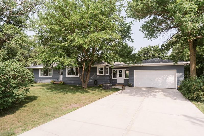 425 Walnut St N, Clearwater, MN 55320
