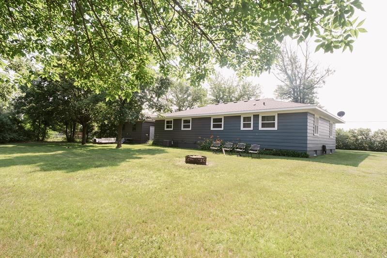 425 Walnut St N, Clearwater, MN 55320