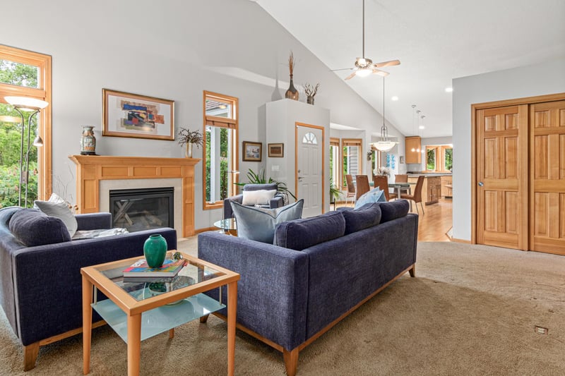 702 Crescent Curve, White Bear Twp, MN 55127