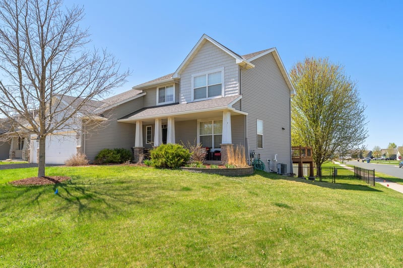 924 Ivy Hills Rd, Belle Plaine, MN 56011