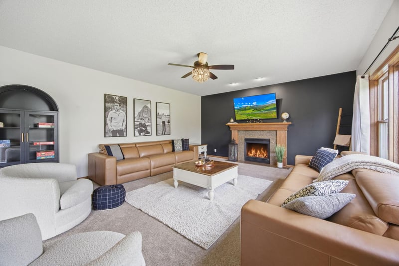 7182 Hidden Valley Pond S, Cottage Grove, MN 55016