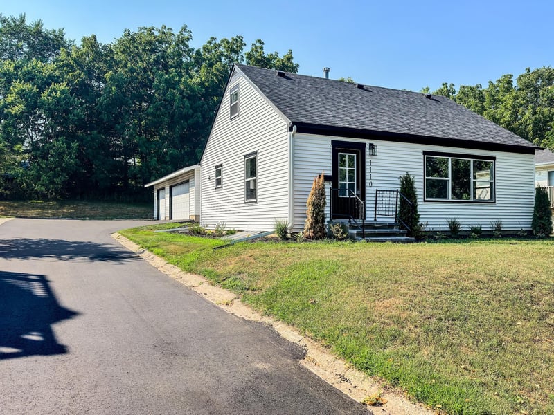 1110 S Washington Ave, Saint Peter, MN 56082