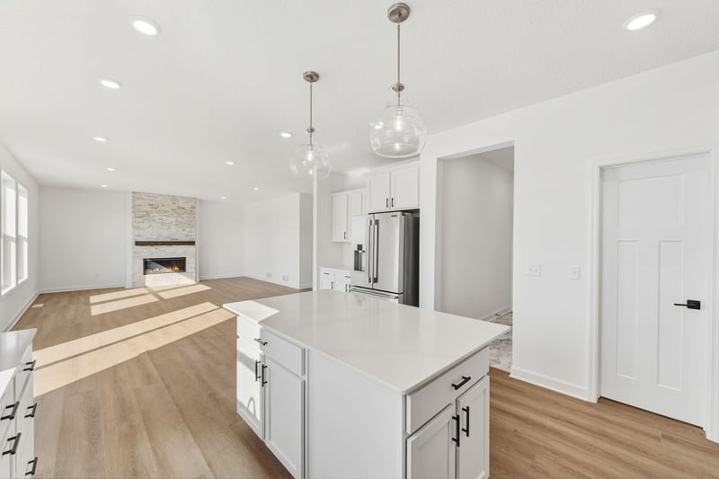680 Sierra Pw, Waconia, MN 55387