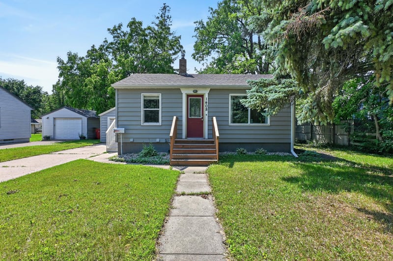 1408 Elm St, Alexandria, MN 56308