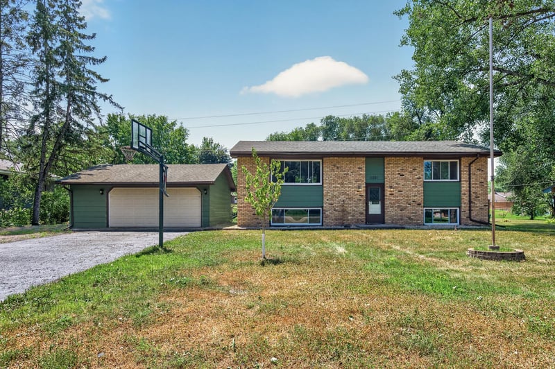 11321 Jersey Ave N, Champlin, MN 55316