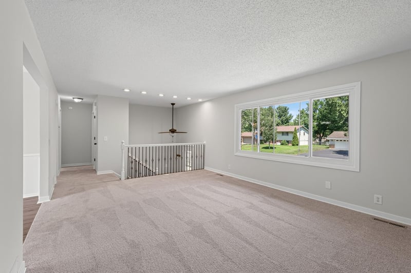 11321 Jersey Ave N, Champlin, MN 55316