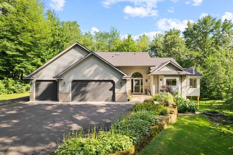 5306 408th St, North Branch, MN 55056