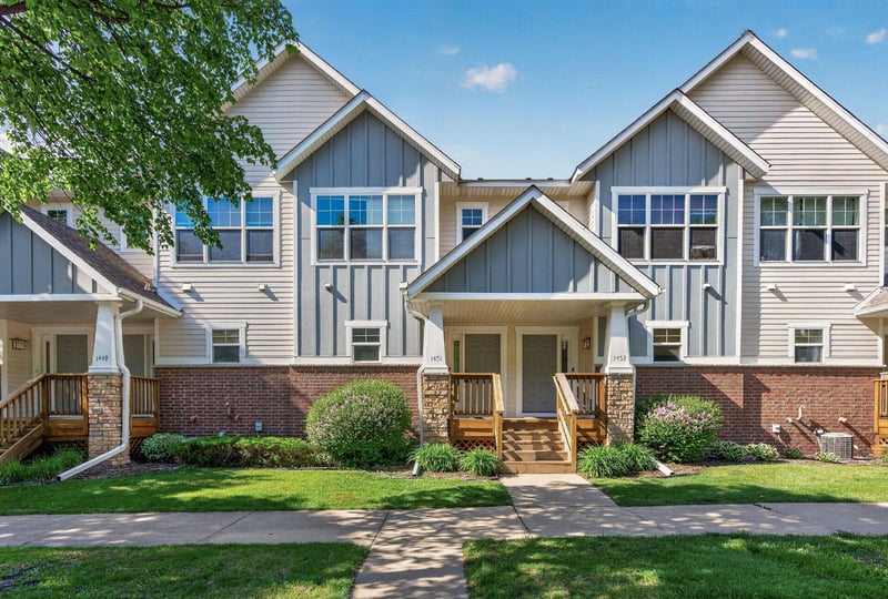 1451 Magnolia Ave E, Saint Paul, MN 55106
