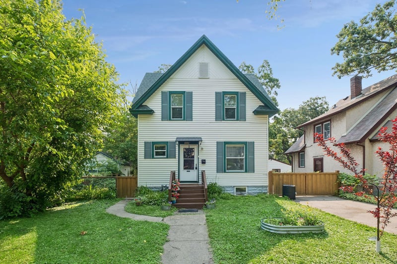 3029 43rd Ave S, Minneapolis, MN 55406