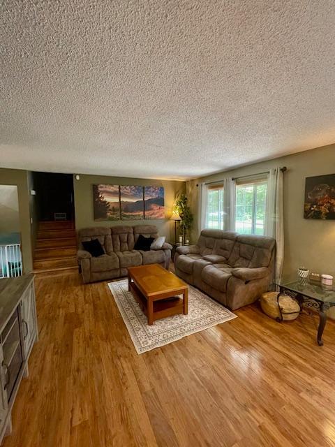 225 Country Club Dr, Lewiston, MN 55952