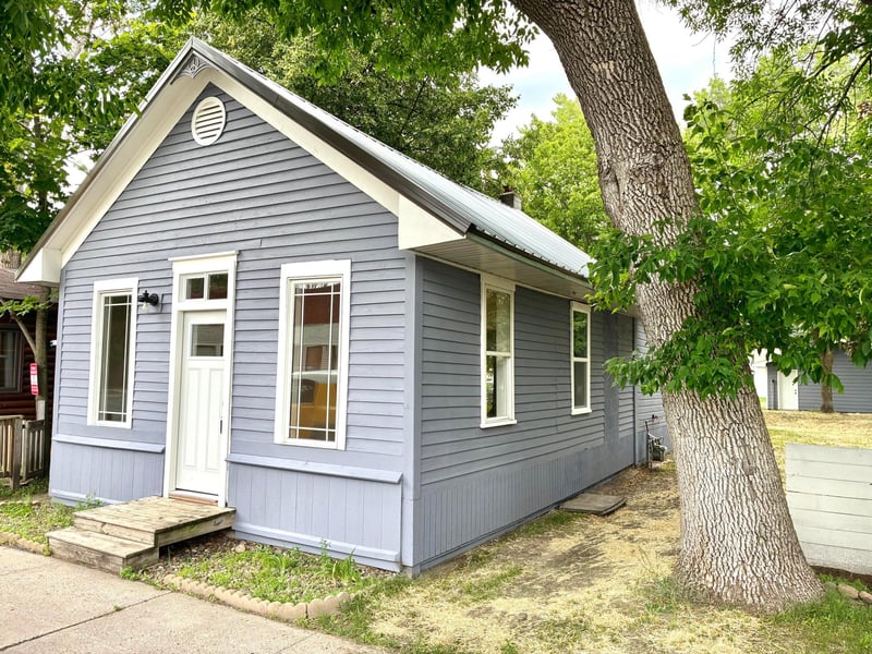 109 Main St NW, Bethel, MN 55005