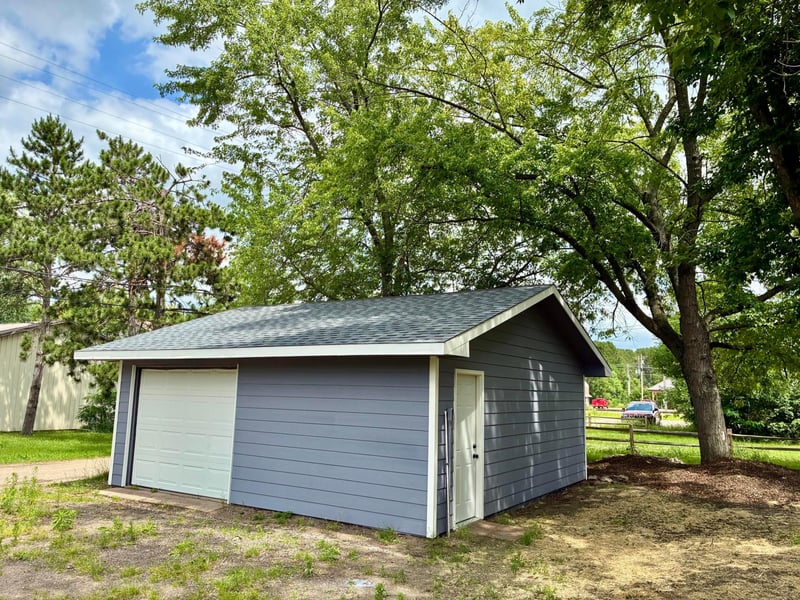 109 Main St NW, Bethel, MN 55005